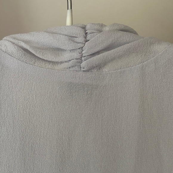 Aritzia Babaton silk blouse size xxxs - Picture 5 of 10